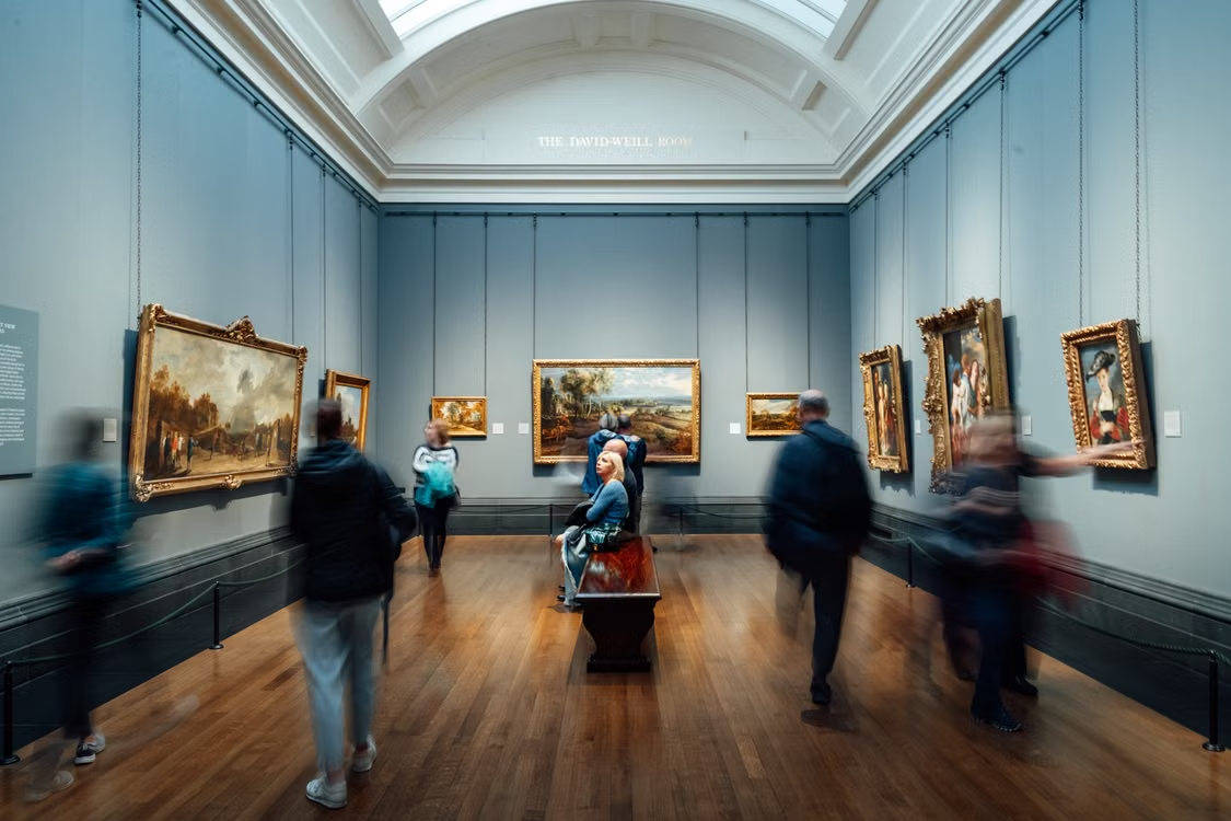 Fine art deaccessioning strategy for collectors